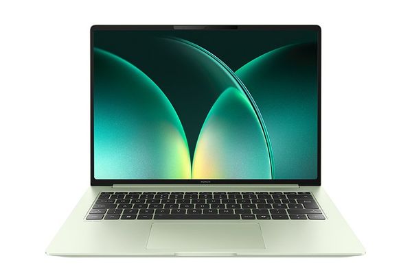 Honor MagicBook Pro 14 2026 Debuts with Intel Panther Lake at MWC