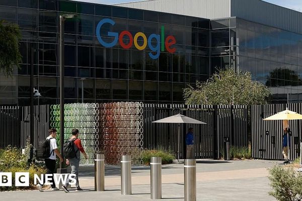 Google Employees Demand Transparency Over ICE Contracts Amid Immigration Crackdown