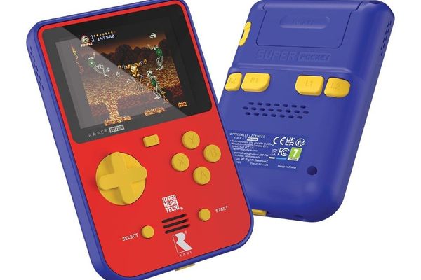 HyperMegaTech Super Pocket Rare Edition Brings 14 Classic Rare Games to Retro Handheld