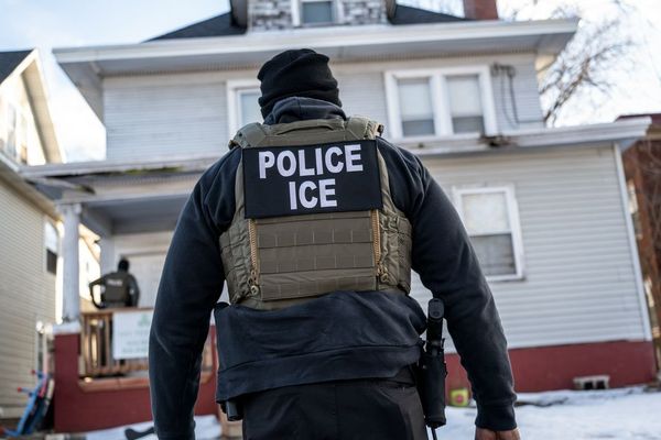 ICE Agent Attempted Entry to Ecuador Consulate in Minneapolis, Ministry Reports