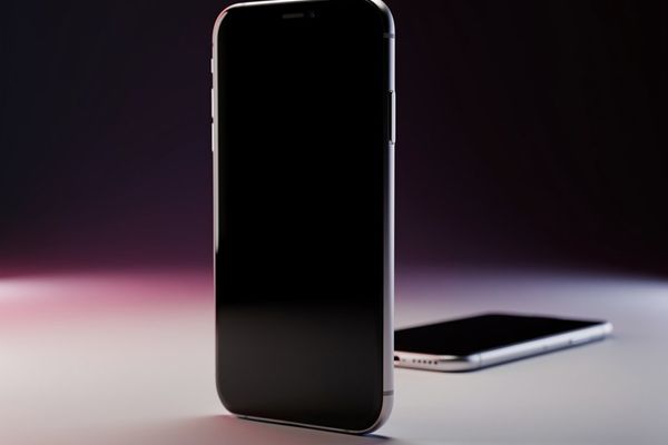 Apple Ends 14-Year Streak as Top Smartphone Vendor in Q4 2025 as Market Grows 2.3%