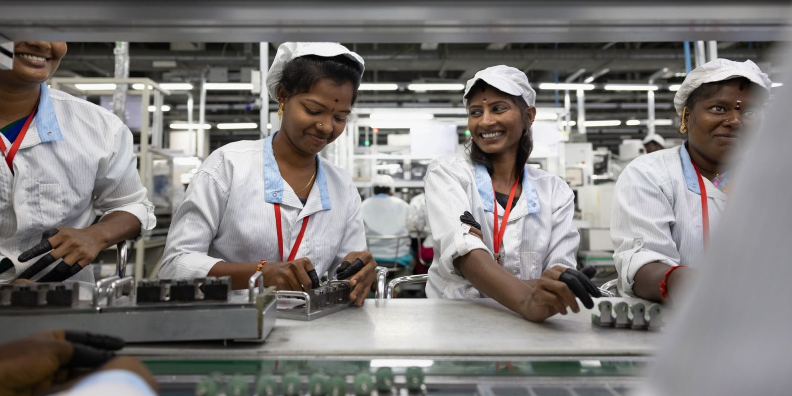India preparing more incentives as Apple shifts iPhone production - 9to5Mac