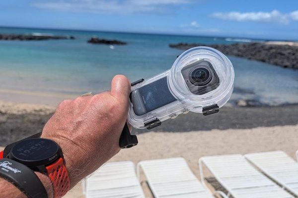 Insta360 X5 Elevates Underwater Videography with AquaVision 3.0 Update