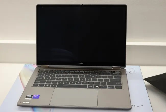 MSI Prestige 14 Flip AI+ Panther Lake laptop