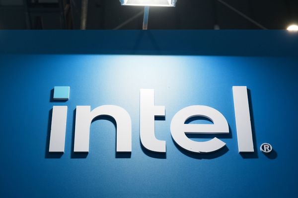Intel Presses OEMs to Shift to 18‑Angstrom CPUs as Intel 7 Supply Tightens