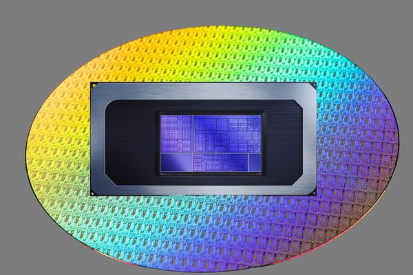 Intel's Unified Core Design Signals Strategic Shift Toward AMD's Hybrid Architecture