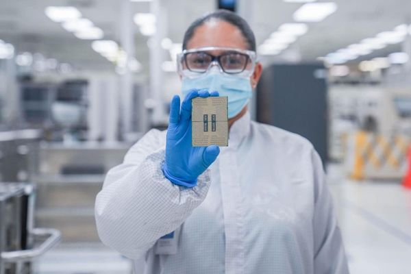 Intel Xeon 7 ‘Diamond Rapids’ Set for 2027 Launch on Refined 18A‑P Node