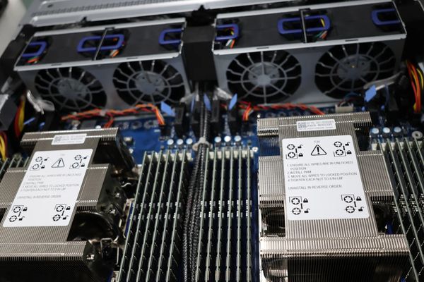 Ubuntu 26.04 LTS Brings Intel Xeon Support, But Some User-Space Packages Still Missing