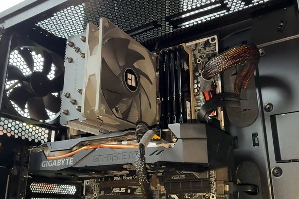 Intrepid PC builder fights RAM crunch by building DDR3 system that runs Cyberpunk 2077 at 60 FPS — Core i7-4790K, RTX 2060 Super, and 32GB of DDR3 would cost just $300