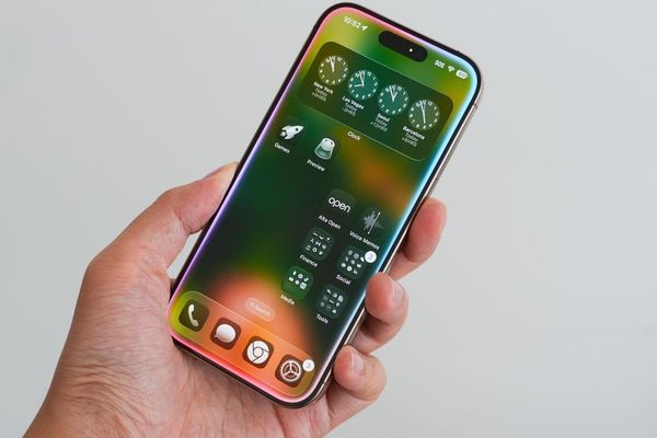 iOS 26 Beta Unveils Transformative Features: Liquid Glass, Call Screening, and App Control Take Center Stage
