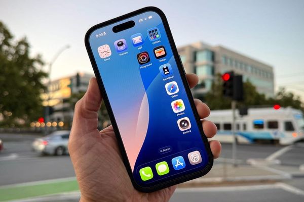 iOS 26's AI Revolution: 7 Groundbreaking Features Redefining iPhone Experience