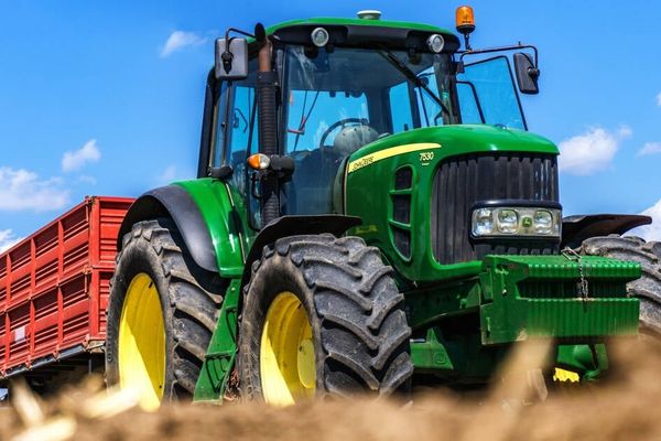 Iowa Advances Right-to-Repair Bill for Farming Equipment