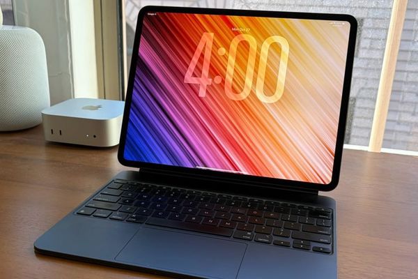 iPadOS 26 One Year Later: A Full-Time User's Perspective on Apple's Tablet Revolution