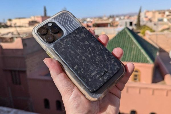 iPhone 15 Pro Max Battery Degradation: When 'Normal' Metrics Mask Real-World Failure