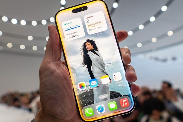 iPhone 17's AI Crossroads: Can Apple Catch Google and OpenAI in the Smartphone Intelligence Race?