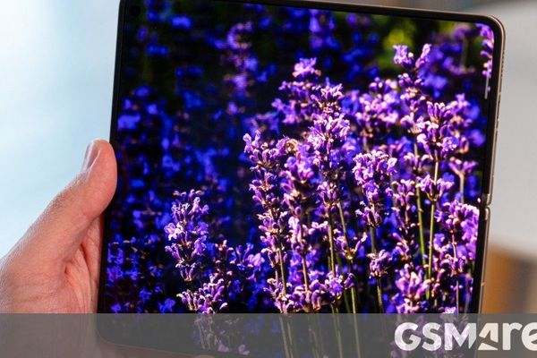 iPhone Fold Rumor Suggests 3D Printed Hinge to Minimize Display Crease