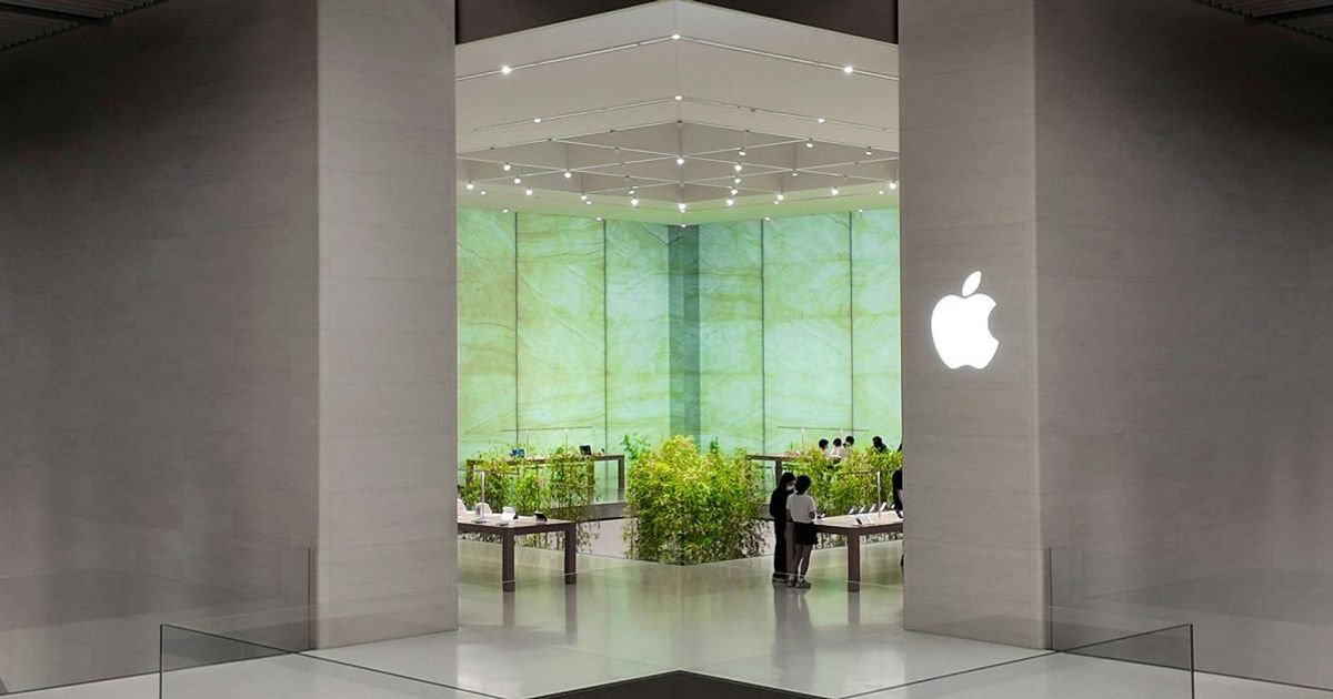 iPhone Surpasses Samsung in Global Market Share: Strategic Implications for Mobile Developers