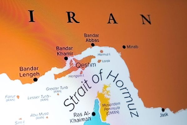 Iran War: Strait of Hormuz Shutdown Would Devastate Global Energy Markets