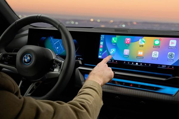 Apple's CarPlay Evolution Continues: Chatbot Integration Signals Ongoing Improvements Beyond iOS 27