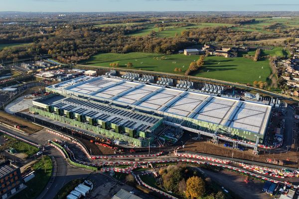 Lombardy Imposes 200 % Tax on Data Centers in Agricultural Zones to Redirect Development to Former Industrial Sites