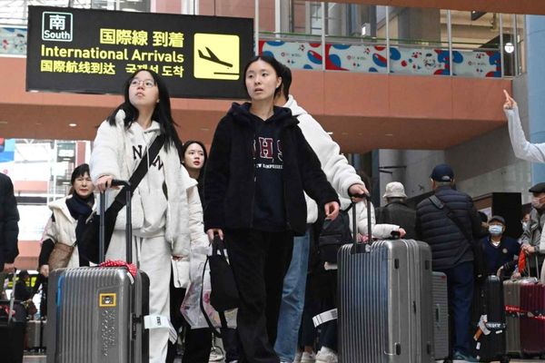 Japan's Lunar New Year Tourism Hit: Chinese Visitor Cancellations Top 50% Amid Diplomatic Tensions