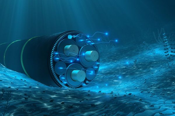 NTT's Four-Core Optical Fiber Delivers Quadruple Capacity Without Infrastructure Overhaul