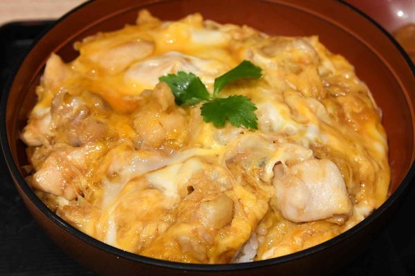 Japan's 'Oyakodon' Chicken Rice Bowls Roll into Philippines as Restaurant Operator Seeks Growth Abroad