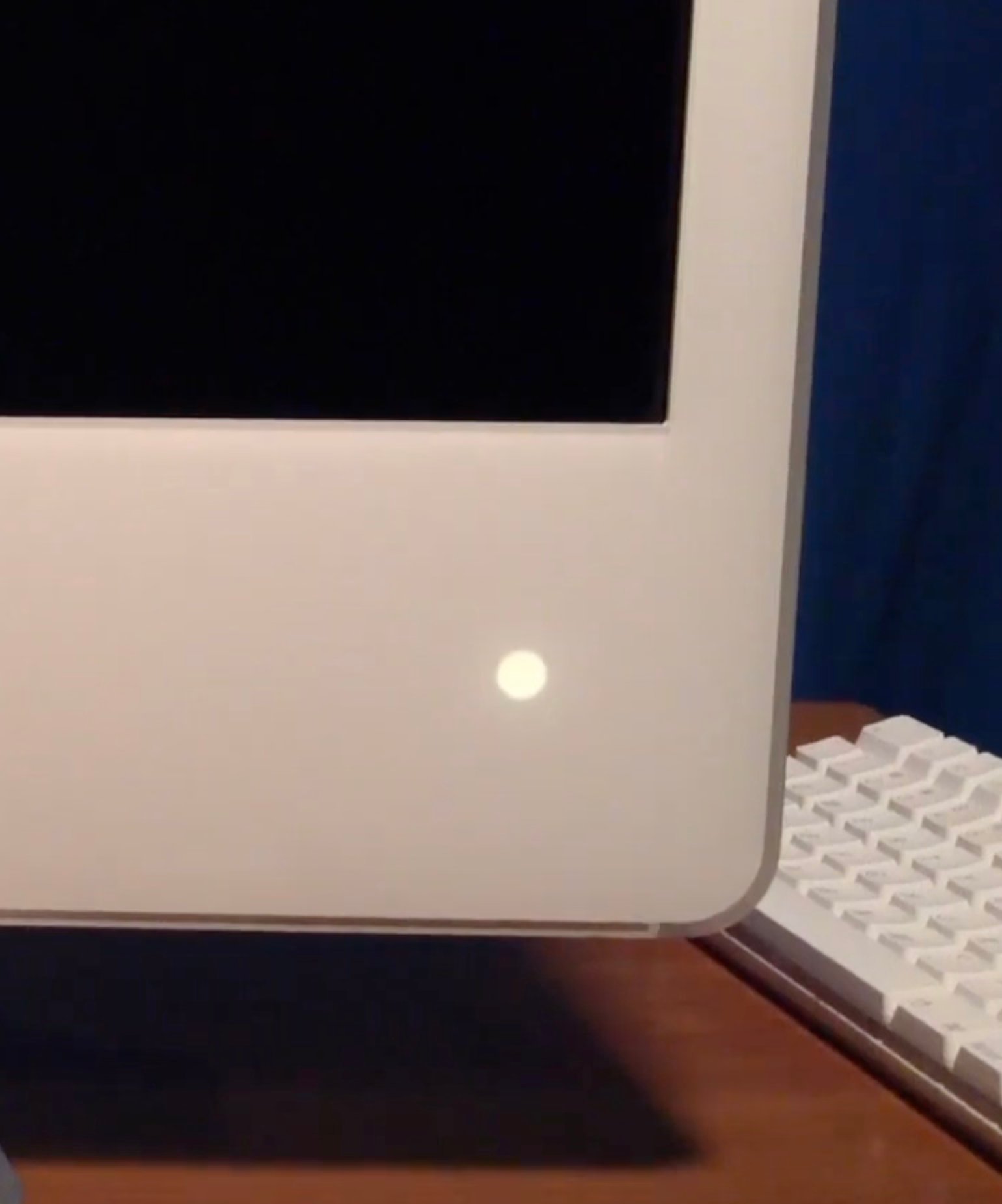 “Just a little detail that wouldn’t sell anything” – Unsung