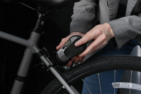 Kamingo's Modular E-Kit Turns Ordinary Bikes Into Smart Commuting Solutions