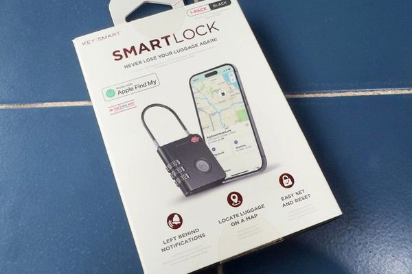 KeySmart SmartLock: A Luggage Tracker That Doubles as Robust Security