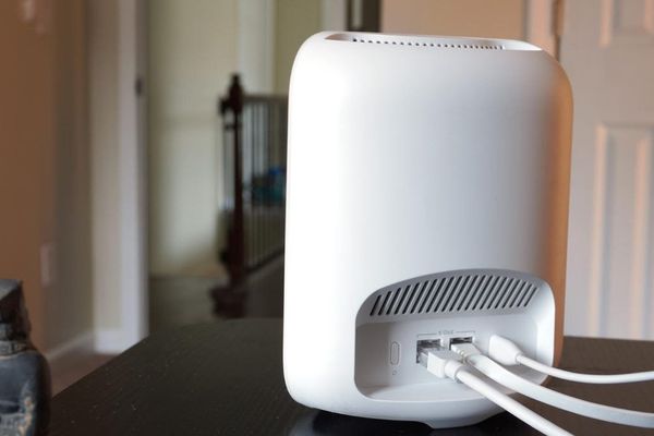 Killing the Noise: How Network-Wide Ad Blocking Became a Practical Privacy Upgrade for Real Users