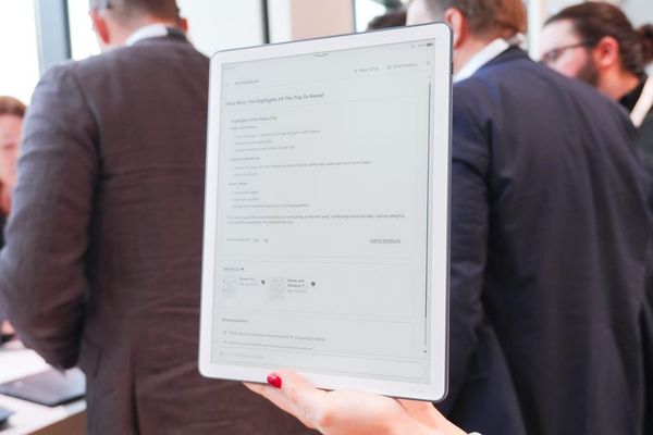 Kindle Scribe Colorsoft vs. ReMarkable Paper Pro: The High-Stakes Clash in Premium E Ink Tablets