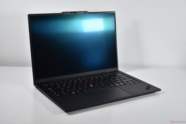 Lenovo ThinkPad X1 Carbon Gen 13 Drops to $1,605 with $1,064 Discount