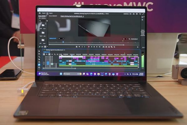 Lenovo Yoga Pro 7a: AMD Strix Halo Meets Professional Creativity