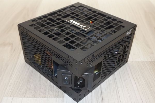 Lian Li RS1200G ATX 3.1 PSU Review: A Rotational Innovation with Measured Compromises