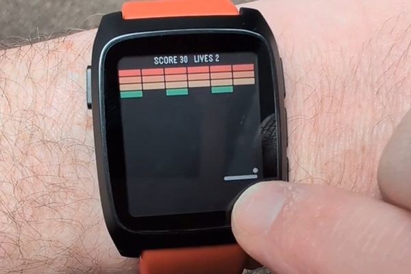 Pebble Time 2 Revives Touchscreen App Support While Rumors Suggest Pixel 11 May Downgrade RAM