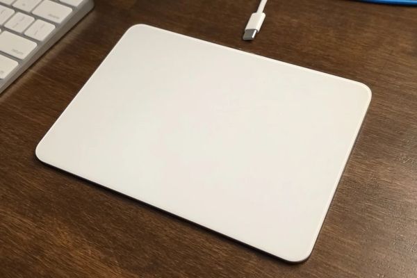 Linux 7.0 Fixes Battery Reporting For The Apple Magic Trackpad 2