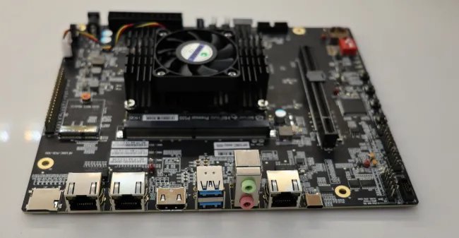 HiFive Premier P550