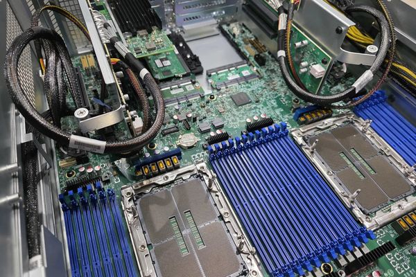 Linux Enables Auto Counter Reload "ACR" For Intel Xeon Diamond Rapids