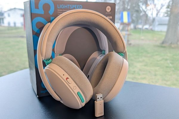 Logitech G325 Lightspeed Wireless Gaming Headset Review: Comfort Meets Performance at $80