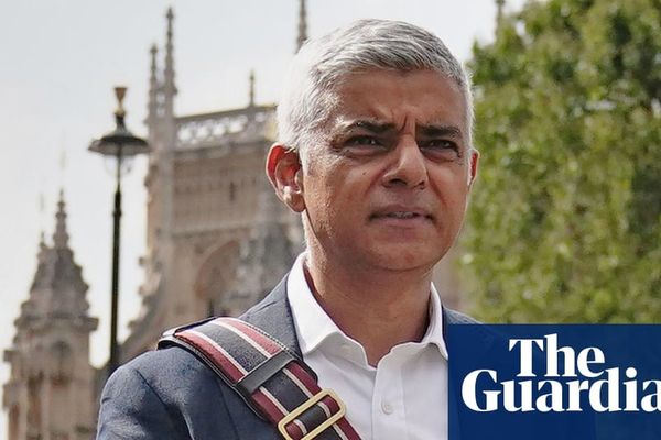 London mayor blocks £50 m Met‑Police contract with Palantir, sparking debate over AI procurement