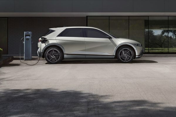 Long-range fast-charging EVs: New battery fully charges in 15 mins at 1,747.6 W/kg