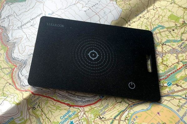 LuLuLook AirCard Pro Review: The Ultra-Thin Find My Tracker That Finally Fits in Your Wallet