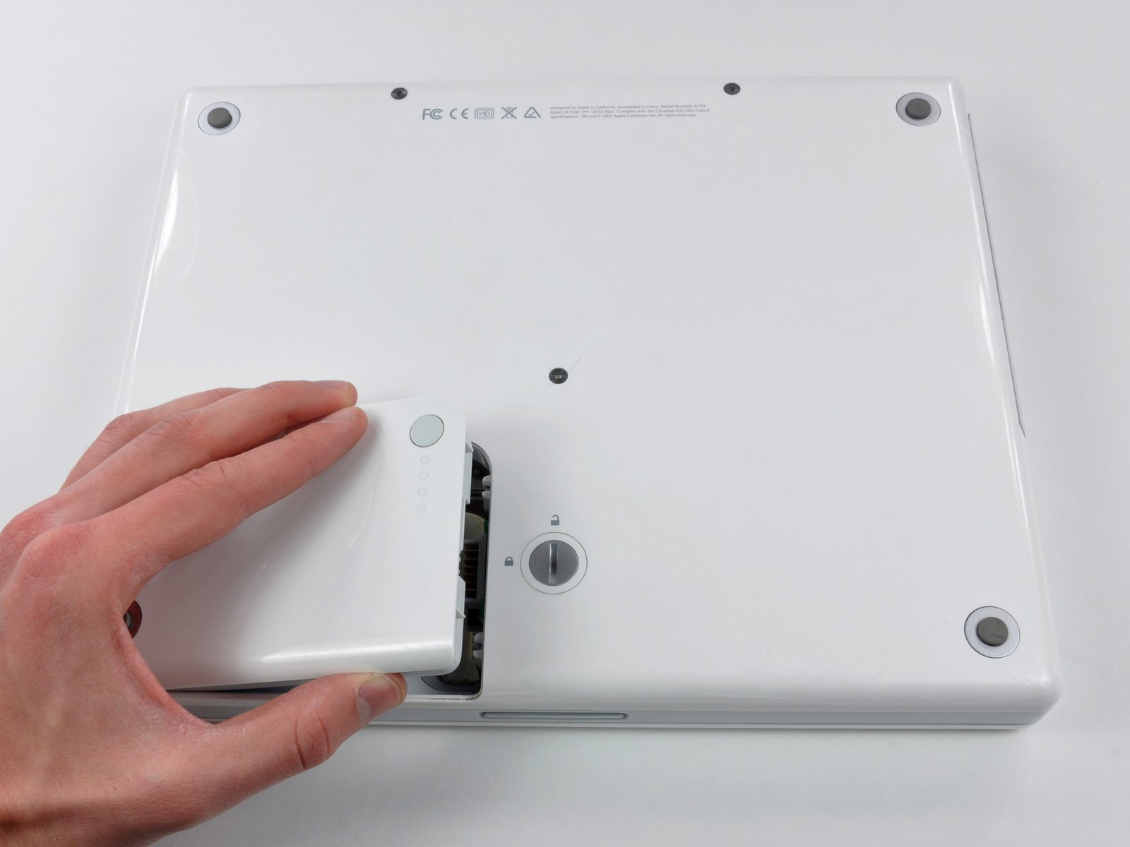 Macbook Neo Shows how far Apple’s repairability design has fallen - iFixit