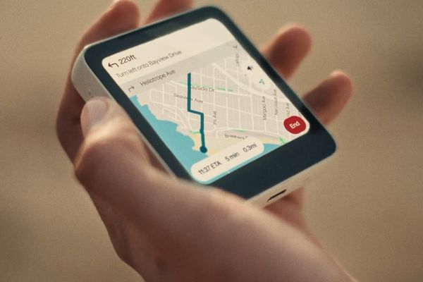 Meadow Phone: A 3-Inch Distraction-Free Device for the Digital Minimalist