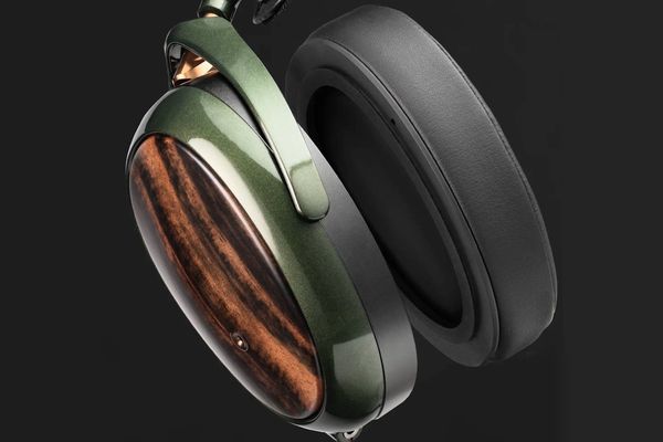 Meze Audio Strada Headphones Review: Premium Craftsmanship Meets Repairable Design