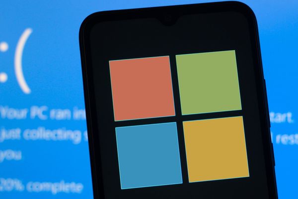 Microsoft's Windows 11 Patch Tuesday Cascade: Second Emergency Update Released in a Week