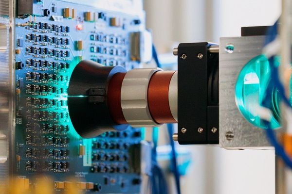 Microsoft's Analog Optical Computer Solves Real-World Problems, Boasts 100x AI Efficiency Gains