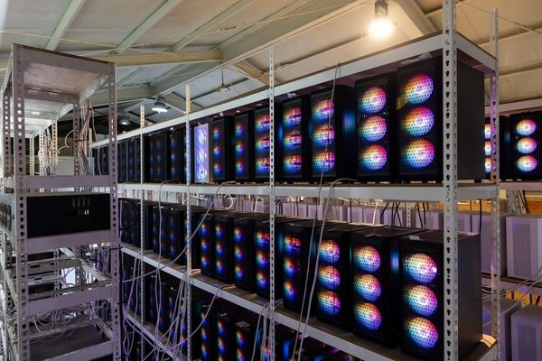 Microsoft uncovers AI‑aided cryptojacking campaign that hijacks high‑end GPUs via SEO‑poisoned utility downloads