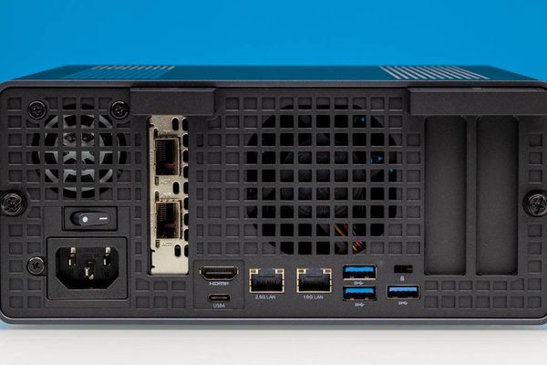 Minisforum MS-02 Ultra Review: The New Home Lab King